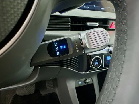 Used 2024 Hyundai Ioniq 5 SE image 25