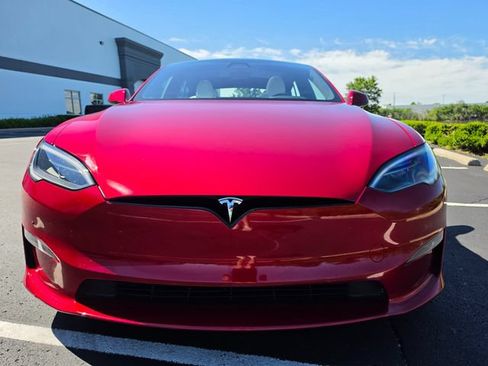 Used 2024 Tesla Model S AWD/4WD image 18