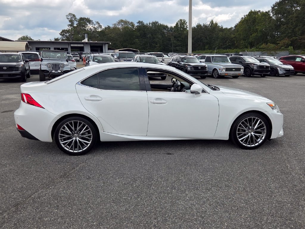 Used 2015 Lexus IS 250 w/ Premium Package RWD image 11