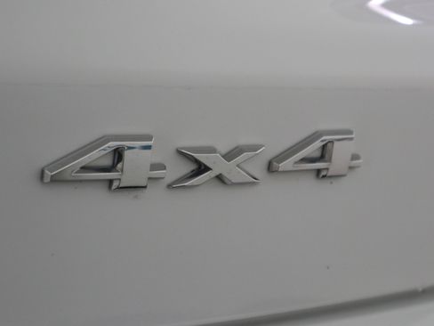Used 2025 Jeep Compass Latitude AWD/4WD image 35