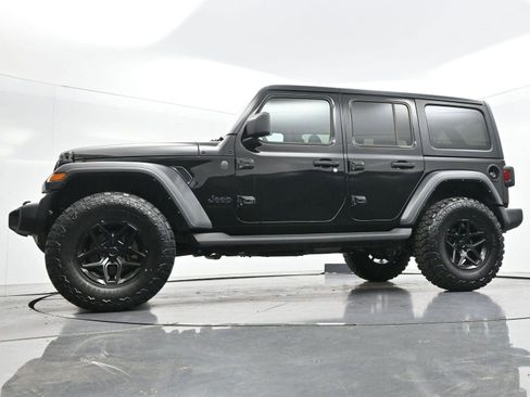 Used 2023 Jeep Wrangler Unlimited Sport AWD/4WD image 41