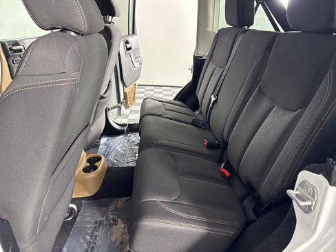 Used 2014 Jeep Wrangler Unlimited Rubicon w/ Max Tow Package image 23