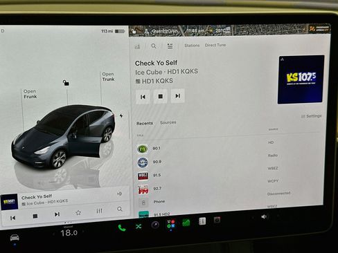 Used 2023 Tesla Model Y Long Range AWD/4WD image 19