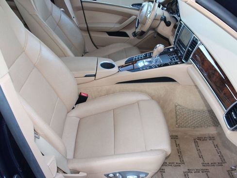 Used 2013 Porsche Panamera Platinum Edition image 32