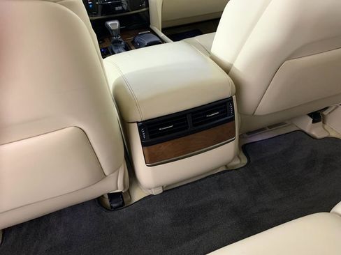Used 2016 Lexus LX 570 4WD w/ Luxury Package image 34