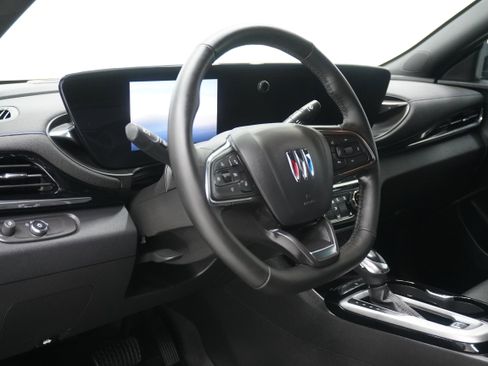 Used 2025 Buick Envista Sport Touring w/ Convenience I Package FWD image 10