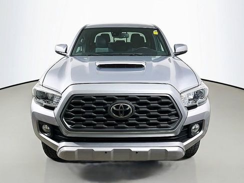 Used 2020 Toyota Tacoma TRD Sport AWD/4WD image 2
