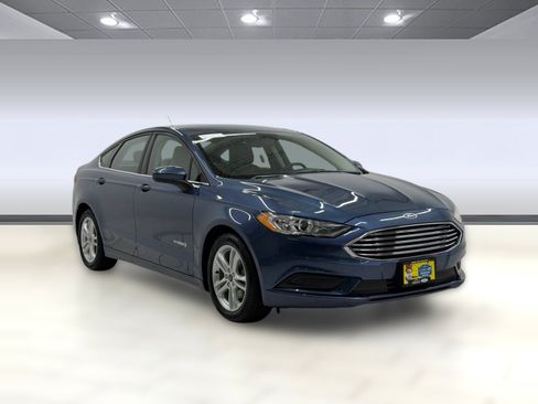 Used 2018 Ford Fusion S FWD image 6