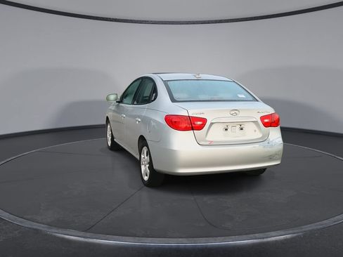 Used 2010 Hyundai Elantra SE FWD image 7