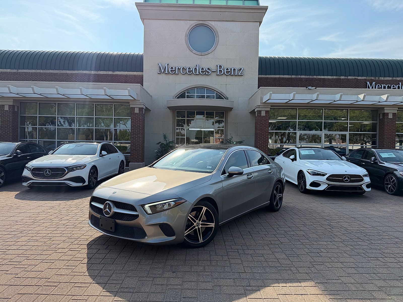 Used 2021 Mercedes-Benz A 220 image 2