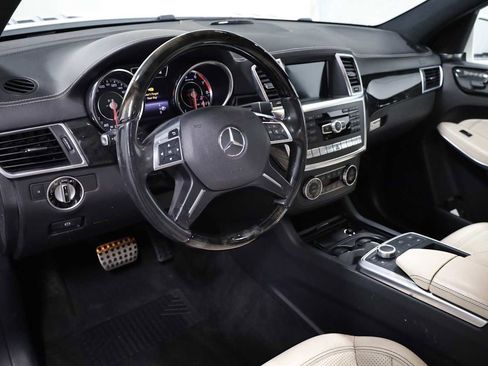 Used 2015 Mercedes-Benz GL 63 AMG 4MATIC image 4