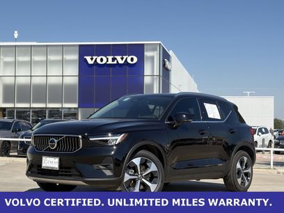 Certified 2025 Volvo XC40 B5 Plus