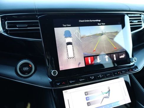 Used 2024 Jeep Grand Wagoneer Series II w/ Quick Order Packagew 28T image 19