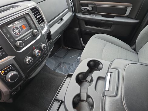 Used 2024 RAM 1500 Classic Warlock image 27