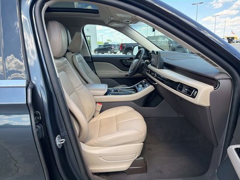 Used 2023 Lincoln Aviator Reserve w/ Equipment Group 201A AWD/4WD image 22