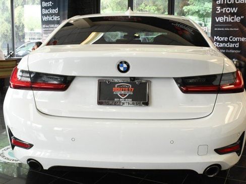 Used 2020 BMW 330i xDrive Sedan w/ Convenience Package AWD/4WD image 10