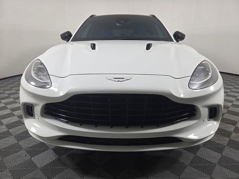 Used 2022 Aston Martin DBX AWD/4WD image 3