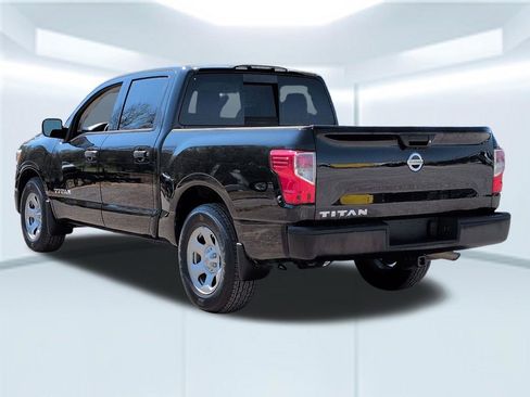 Used 2019 Nissan Titan S w/ S Utility Package image 2
