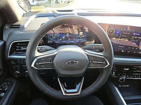 New 2026 Chevrolet Suburban RST w/ RST Capability Package AWD/4WD image 18