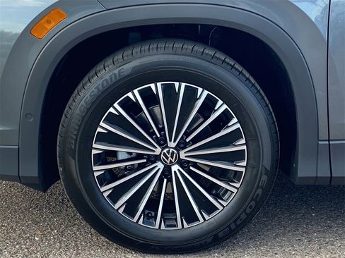 New 2025 Volkswagen Tiguan S image 6