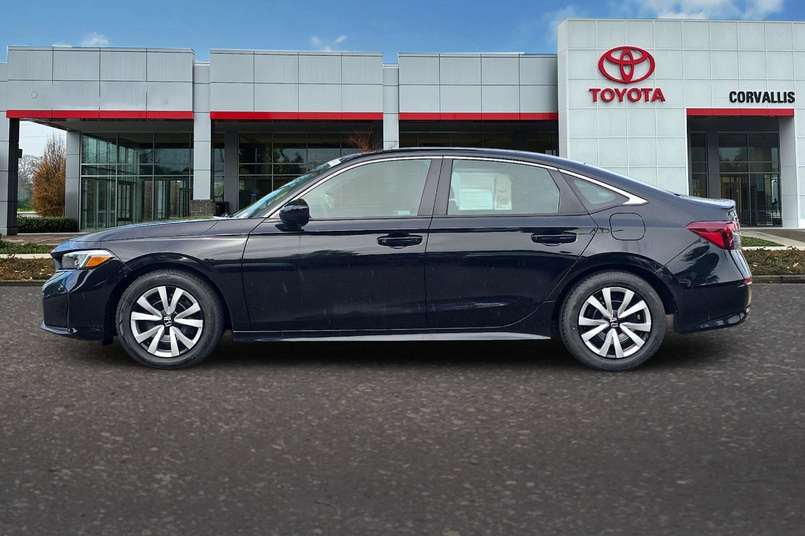 Used 2025 Honda Civic LX image 7