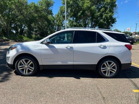 Used 2019 Chevrolet Equinox Premier AWD/4WD image 5