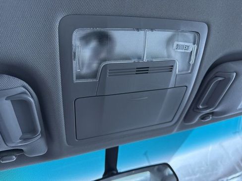 Used 2017 Toyota Camry LE image 19