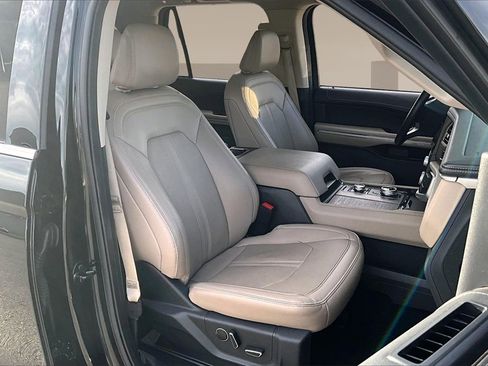 Used 2024 Ford Expedition Max Limited image 7