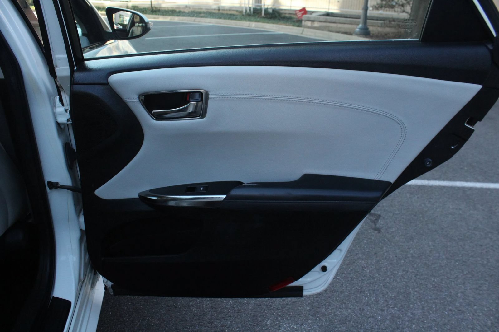Used 2016 Toyota Avalon XLE FWD image 21
