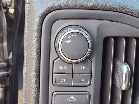 Used 2019 Chevrolet Silverado 1500 Custom Trail Boss image 27