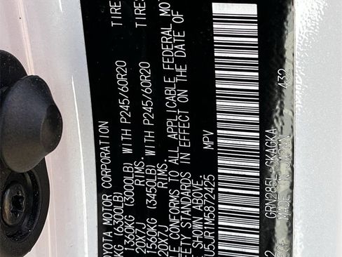 Used 2021 Toyota 4Runner Limited image 30