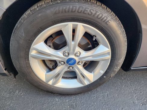 Used 2013 Ford Focus SE image 36