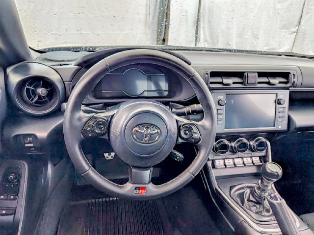 Used 2025 Toyota GR86 Premium w/ Performance Package RWD image 20