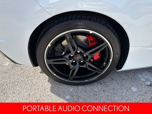 Used 2024 Chevrolet Corvette Stingray Preferred Cpe w/ Z51 Performance Package image 14