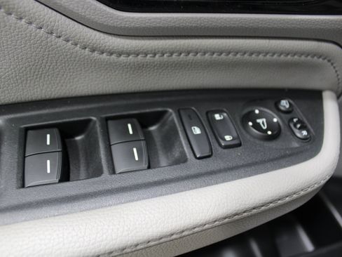 Used 2019 Honda Odyssey Elite image 7