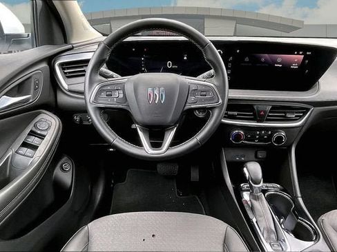 Used 2024 Buick Encore GX Preferred FWD image 5