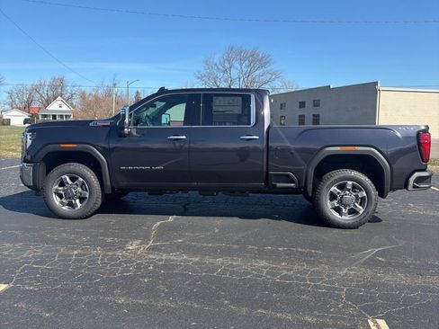 New 2026 GMC Sierra 2500 SLT w/ SLT Convenience Package AWD/4WD image 8