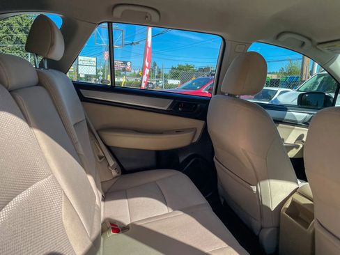 Used 2018 Subaru Outback 2.5i AWD/4WD image 31