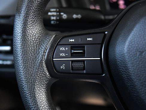 Used 2023 Honda Accord EX image 30