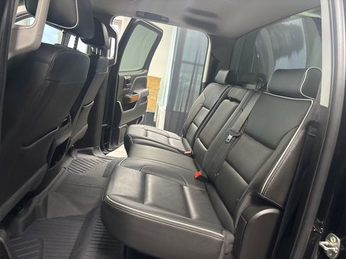 Used 2018 Chevrolet Silverado 2500 High Country w/ Duramax Plus Package image 38