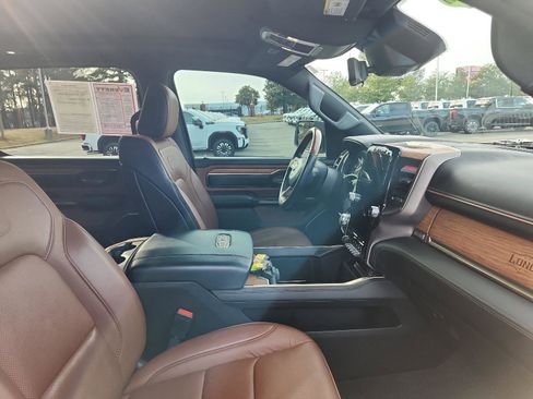 Used 2022 RAM 1500 Limited image 11