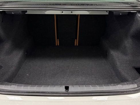 Used 2021 BMW 530i xDrive w/ Premium Package image 28