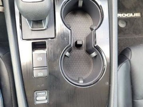 Certified 2024 Nissan Rogue SV w/ SV Premium Package FWD image 19