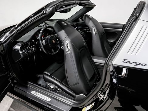 Used 2014 Porsche 911 Targa 4S AWD/4WD image 23