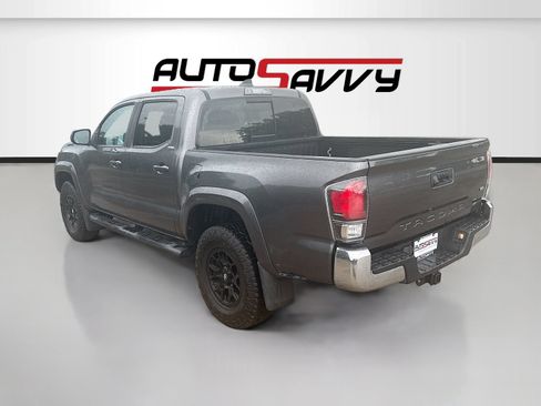 Used 2020 Toyota Tacoma SR5 RWD image 5