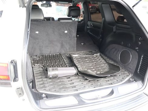 Used 2015 Jeep Grand Cherokee High Altitude AWD/4WD image 10