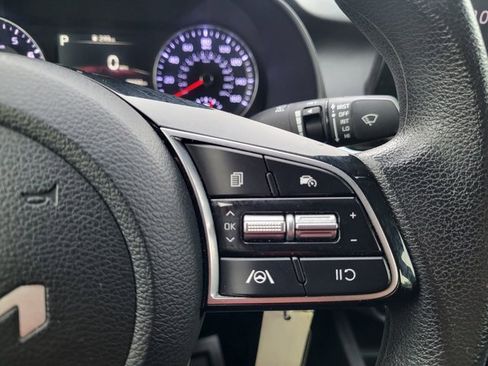 Used 2024 Kia Forte LXS image 18