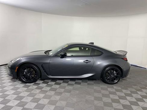 Used 2024 Toyota GR86 Premium RWD image 5