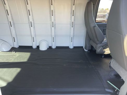 New 2025 GMC Savana 2500 Extended w/ Driver Convenience Package image 26