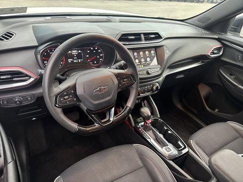 Used 2023 Chevrolet TrailBlazer RS image 14